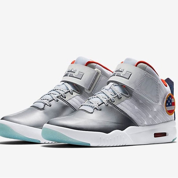 Nike Air LeBron Akronite QS GS 'All Star Galaxy' Size 6 - Picture 3 of 15